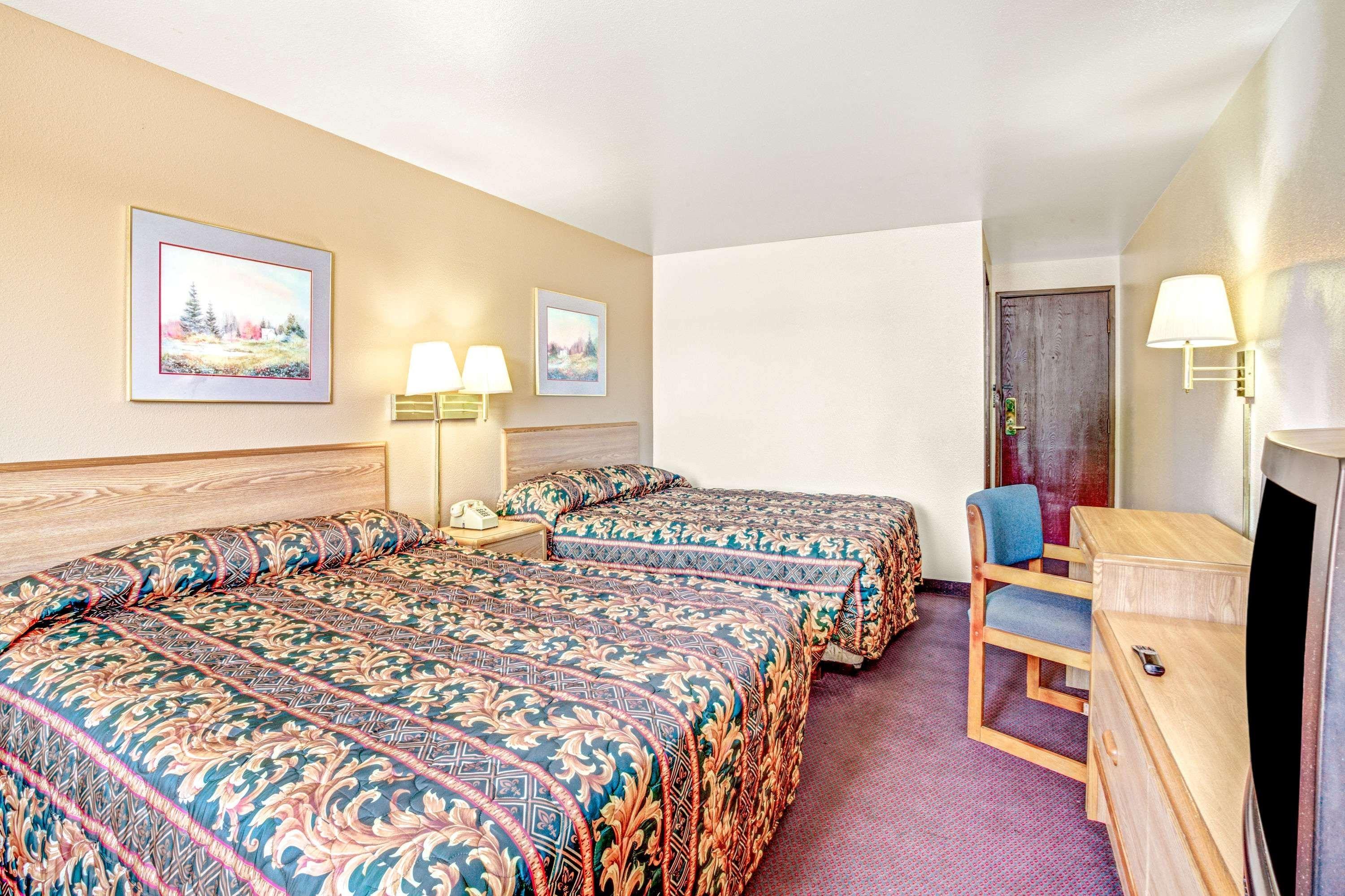 Super 8 By Wyndham Carson Tahoe Hotel 2*